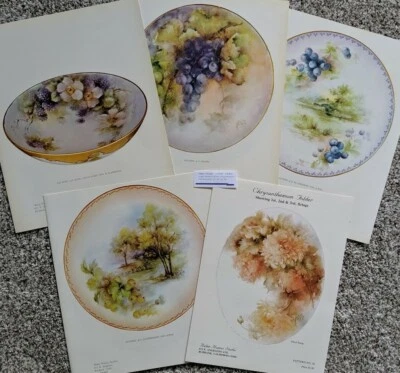 Grapes, Berries w/ scenes and Chrysanthemum - pack of 5 Helen Humes folders - Image 1 of 3