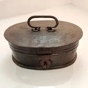 Indian Vintage Handmade Beautifully Carved Iron Steel Box Original Old Primitive - Bild 1 von 7