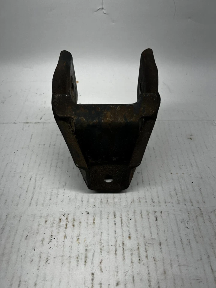 Mitsubishi 3000gt/Dodge stealth used transmission mount bracket - Image 1 of 1