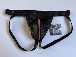 Manstore M2369 Zipped Jock Gr. M UVP: 69,95€ NEU schwarz Lederimitat - Bild 1 von 3