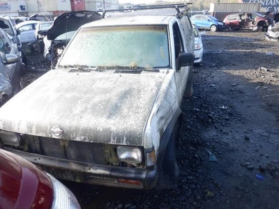 Driver Left Front Door Glass Fits 86-97 NISSAN PICKUP 29380641 — 第 1/4 张图片