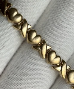 10k Yellow Gold XO Heart Link Bracelet 7 inch Ladies 6mm wide OR 4g - Picture 1 of 14