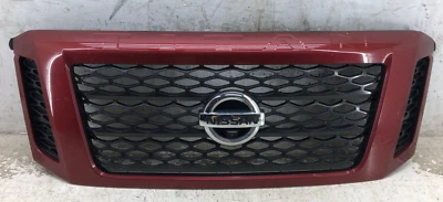 2016-19 NISSAN TITAN XD PRO-4X FRONT UPPER GRILLE W/CAMERA RED PEARL OEM *NOTES - Image 1 of 4