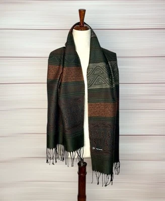 Bufanda de lana Guy Laroche con motivos aztecas para mujer y hombre "hecha en Canadá". Foto 1 de 4