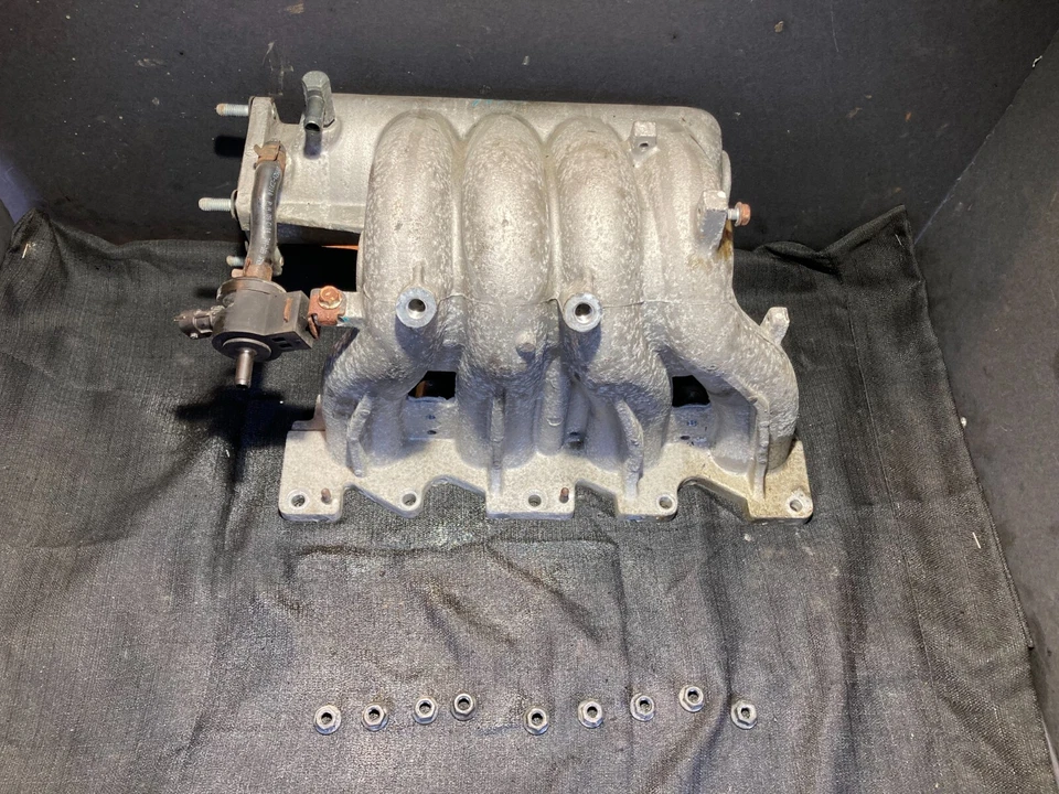 06-10 现代伊兰特 2.0L XD20 进气歧管和螺栓 — 第 1/3 张图片