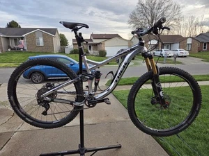 2014 Trek Remedy 9 - Size L - Lots of upgrades - 29er - Picture 1 of 7