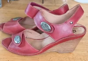 Pikolinos Wedge Sandals Red Leather Ankle 2 Straps wood grain heel Size 39 - Imagen 1 de 8