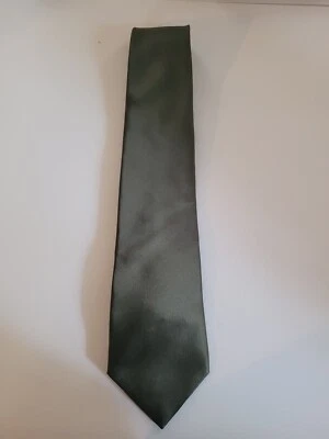 Corbata Zylos Gold de George Machado 100 % seda oliva usada Foto 1 de 4