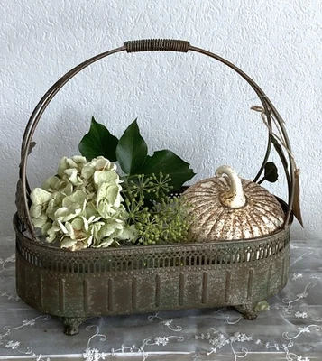 Shabby  Pflanzkorb Pflanzenkorb Korb Schale m. Henkel,  Oval Metall Grün Patina, - Bild 1 von 3