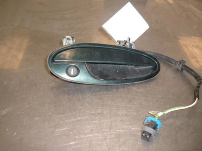 PASSENGER RIGHT DOOR HANDLE EXTERIOR FRONT FITS 97-07 MALIBU 580181 - Imagem 1 de 2