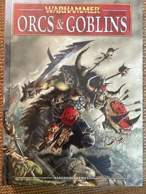 战锤第 8 版兽人和妖精军队书法典硬封面 OOP — 第 1/4 张图片