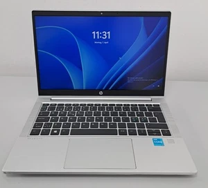 HP ProBook 430 G8 13,3" 128GB SSD Intel Core i3-1115G4 8GB RAM - Afbeelding 1 van 12