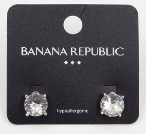 Nuevo par de pendientes de estrás de Banana Republic #BRE51 - Imagen 1 de 2