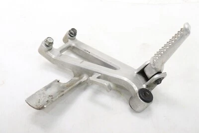 95-98 HONDA CBR600F3 OEM CLAVIJA TRASERA DERECHA PASAJERO Foto 1 de 4