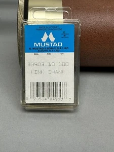 Mustad 33903 Kinked Hooks - Picture 1 of 7