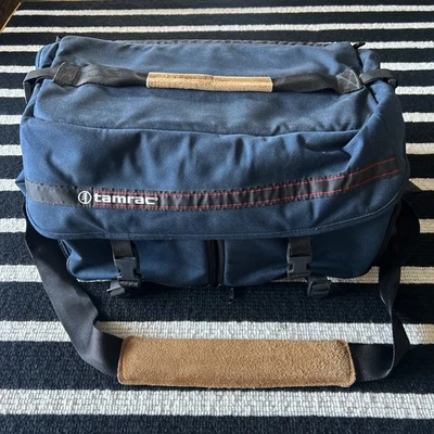 Tamrac Model 610 Pro System 10 Camera Shoulder Bag 20x11x11 Blue USA Vintage - Image 1 of 4
