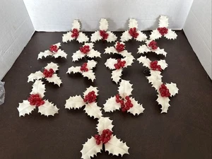 17 Vintage White Plastic with Red Berries Christmas Tree light Replacement Decor - Picture 1 of 12
