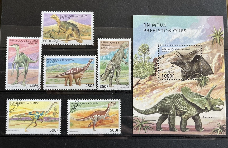 Guinea - Dinosaurs - Stamps CTO - CB - Image 1 of 1