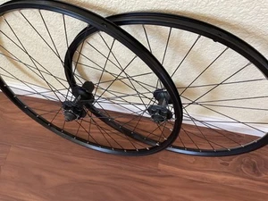 Mavic X117 Disc Specialized Shimano FH-M525 26” Wheelset MTB Wheels w/ Tires - Picture 1 of 19