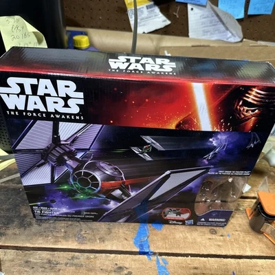 Star Wars Force Awakens TIE Fighter First Order 2015 ¡Nuevo en Caja!! Foto 1 de 4