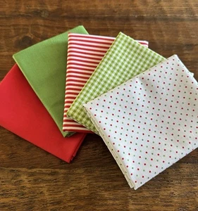 5 Fat Quarters Riley Blake Christmas Basics Dots Stripes Gingham Solids Cotton - Picture 1 of 6