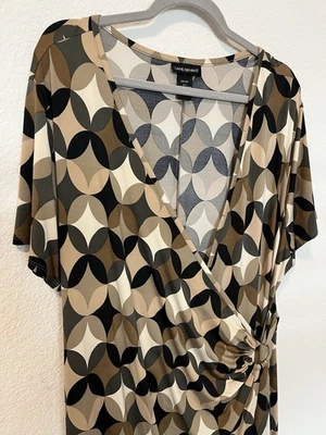 Vestido Lane Bryant 22/24 Mujer Plus Beige Envolvente Manga Corta Cuello en V Geométrico Midi Foto 1 de 4