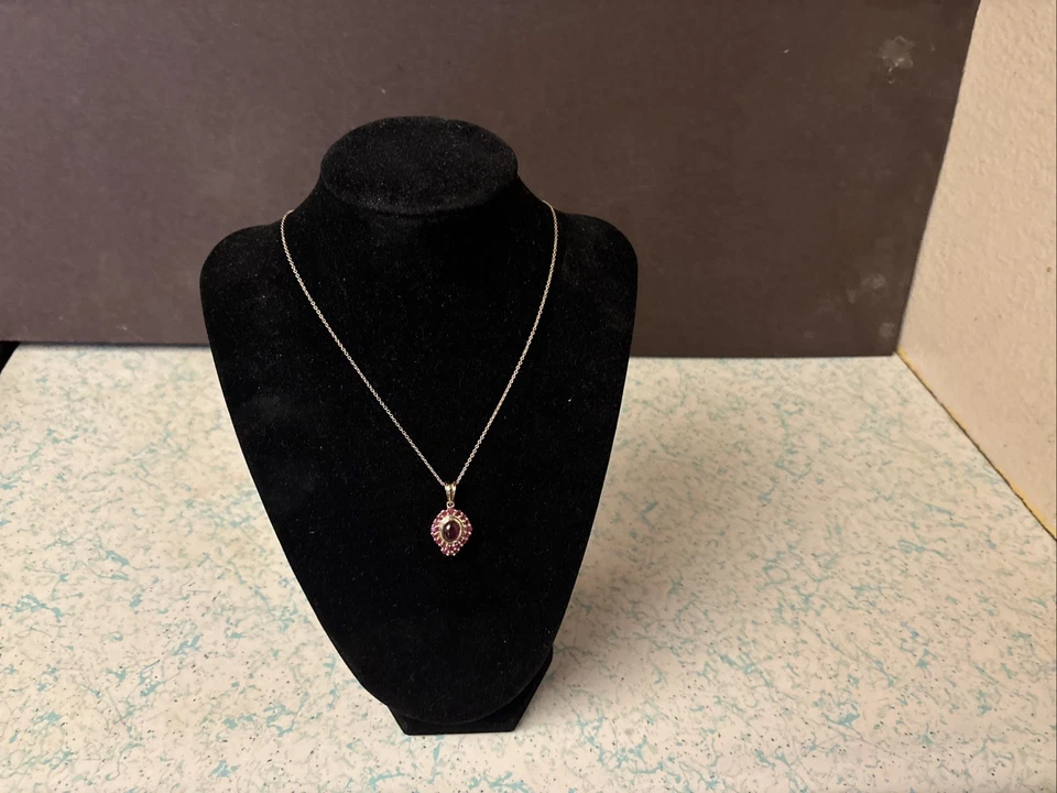 ster.sil.  cadena con baño de oro y más de 2 quilates de rubíes en una cadena de 18 pulgadas Foto 1 de 2