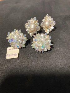 Pritave Listing for chaney55 Vintage Set of 2 Vendome Earrings Both Signed - Picture 1 of 15