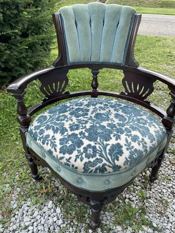 Real Nice 1850’s Antique Mahogany Corner Chair From North Carolina Cover