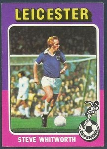 TOPPS 1975 FOOTBALLERS #124-LEICESTER CITY-STEVE WHITWORTH