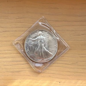 US 1986 Fine Silver Dollar Walking Liberty - American Eagle 1oz  - Picture 1 of 2