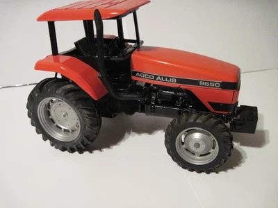 Игрушечный фермерский трактор Agco Allis Chalmers «9650» 1:16 - Изображение 1 из 4