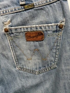 Wrangler Mens Jeans Size 31 X 34 Distressed Faded Worn Cowboy - Picture 1 of 13