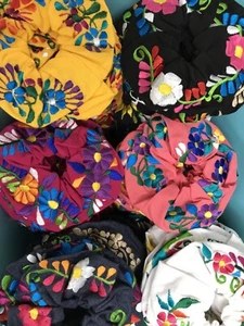 Embroidered Hair Scrunchies Ponytail- Liga Bordada Artesanal - Picture 1 of 12