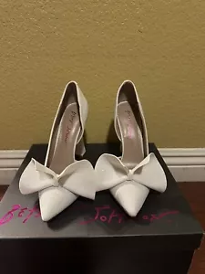 Betsey Johnson Women’s Nobble Ivory Off White Heel Shoes Size 9 New - Picture 1 of 10