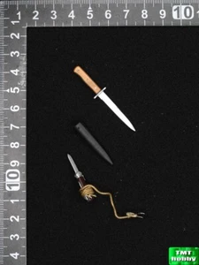 1:6 Scale DID D80168 WWII German Fallschirmjager Axel - Two Type Knifes - Picture 1 of 2