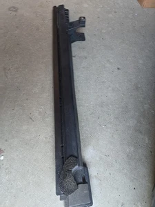 2011-2017 JEEP WRANGLER RIGHT DOOR GLASS UPPER FRAME OEM 05182824AE - Picture 1 of 10