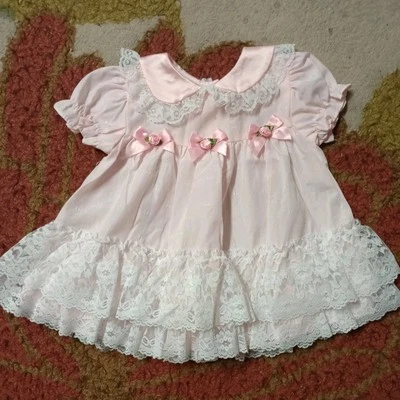 Vestido Bebé De Colección 3/6 Meses Rosa En Niveles Blanco Encaje Ribete Volantes Desfile Dulce Estilo Foto 1 de 4