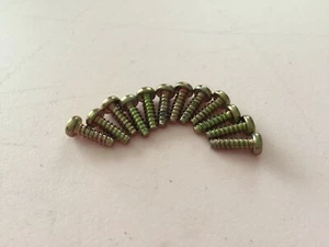 kit visserie x12 pièce détachée console de jeu nintendo gamecube DOL-101 JPN - Picture 1 of 1