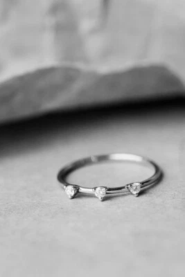 0.18Ct White Round Moissanite Stackable Wedding Band Ring In 925 Sterling Silver - Image 1 of 3