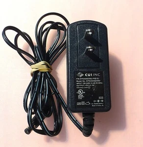 CUI EPSA050250U-P5P-EJ Zasilacze sieciowe 5 VDC, 2.5A (12W). - Zdjęcie 1 z 3