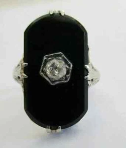 Vintage 18K Gold Diamond & Onyx Ring Old Mine Cut Diamond=.20 Carat F-SI1 - Picture 1 of 9