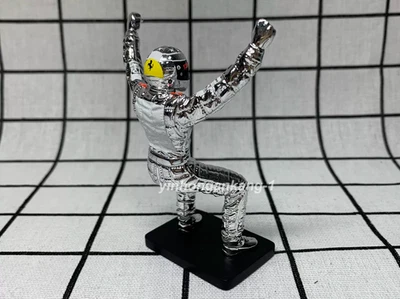 Фигурка Шумахера взрывозащищенная изолированная модель гоночного костюма 1:18 - Изображение 1 из 4