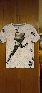 ¡Camisa JUMPMAN/AIR JORDAN para niños con características de diseño Gatorade! Grande - Imagen 1 de 2