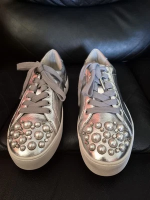 Michael Kors Women's Poppy Metallic Silver Pearl Embellished Sneakers Size 7.5 M - Image 1 of 4