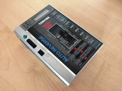 Lettore Cassette TOSHIBA KT-4066 Walkman Stereo Portatile - Immagine 1 di 4