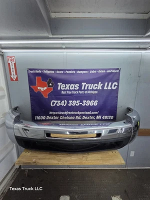 Para-choque dianteiro Chevrolet Silverado 2500 3500 HD de 2007-2010 - Imagem 1 de 4