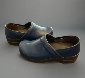 Sanita Women's EU size 39 US 8.5-9 Navy Leather Professional Danish Clogs Shoes - Picture 1 of 7