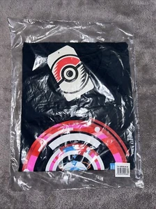 Pokemon Go Fest 2021 Pokemon Center Exclusive Limited Edition T-Shirt, M, NEU - Bild 1 von 4