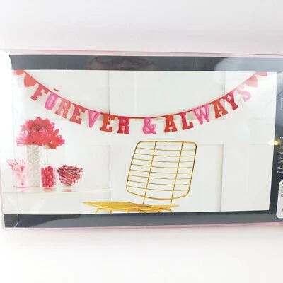 Guirnalda de Tela "Forever & Always" Colección Martha Stewart Boda Valen Foto 1 de 4